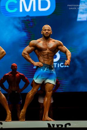 MEN'S PHYSIQUE 179